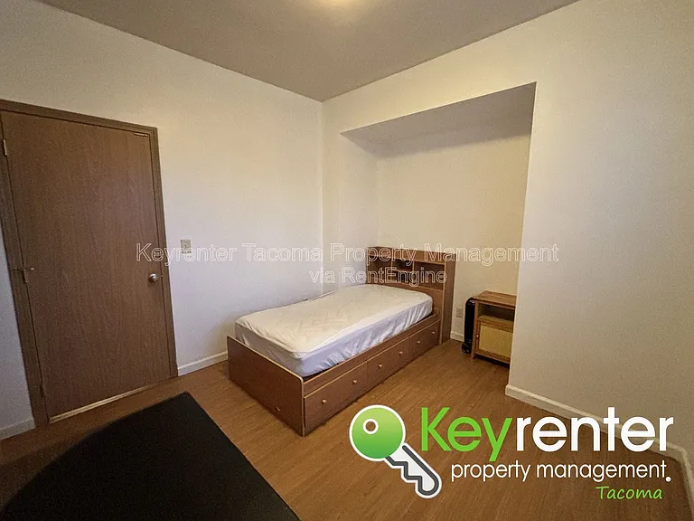 7630 Yakima Ave #4 — Photo 4
