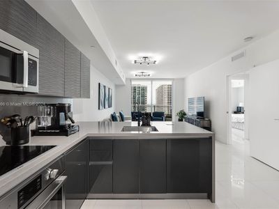1080 Brickell Ave UNIT 2702, Miami, FL, 33131