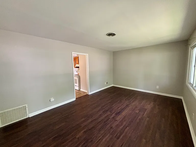 1677 Falke Dr — Photo 4