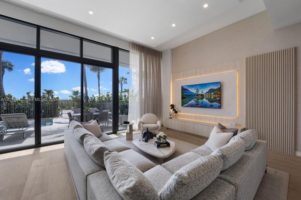 900 N Ocean Blvd #106, Pompano Beach