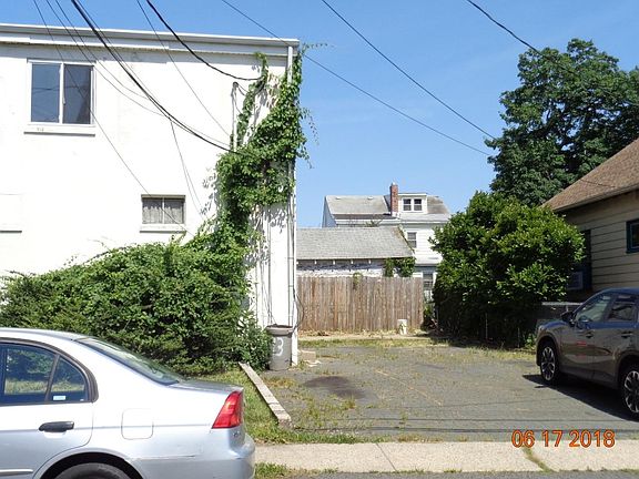 4th image of 793 Lalor St