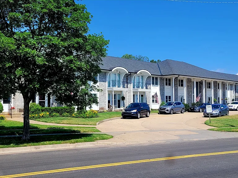 711 N Stackman Dr #D — Photo 25