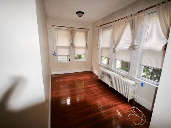 18 Hinckley Street Apartments