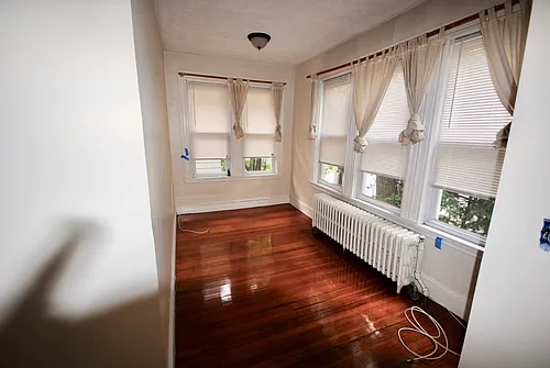 18 Hinckley Street Apartments Photo 1