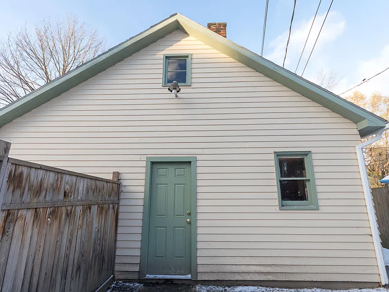 105 Van Dam St — Photo 20