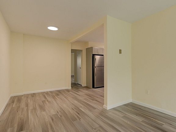 5th image of 249-17 37th Ave Floor 1
