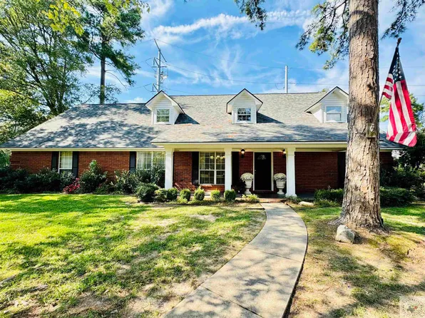 3323 Williamsburg Cir, Texarkana, TX 75503