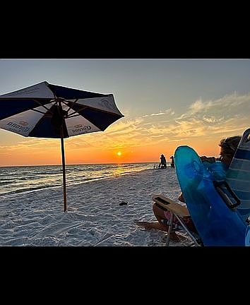 3rd image of 6731 Beach Dr