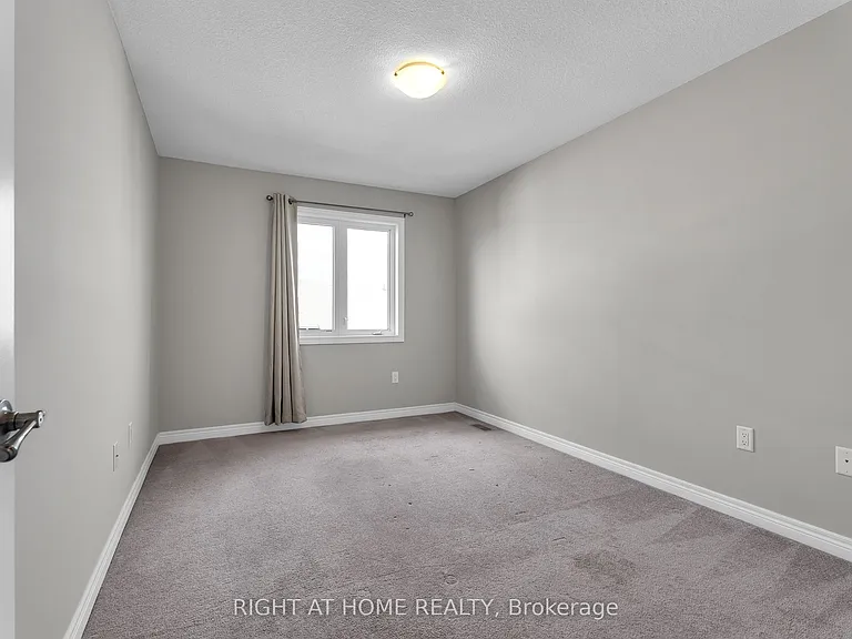 1030 Oakcrossing Gate #16 — Photo 20