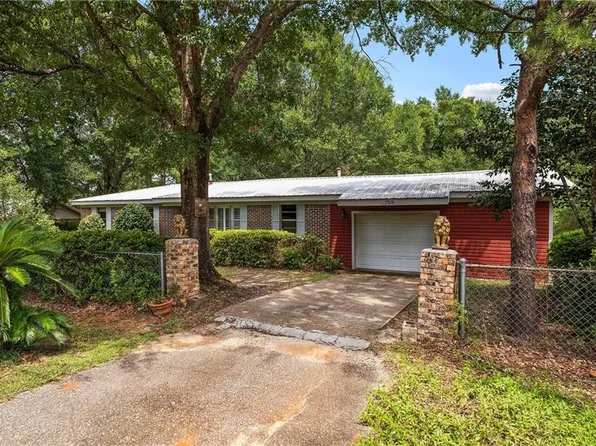 7926 Ridge Rd, Saraland, AL 36571