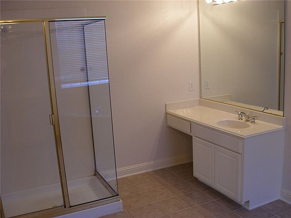 5th image of 14843 Farmcote Dr