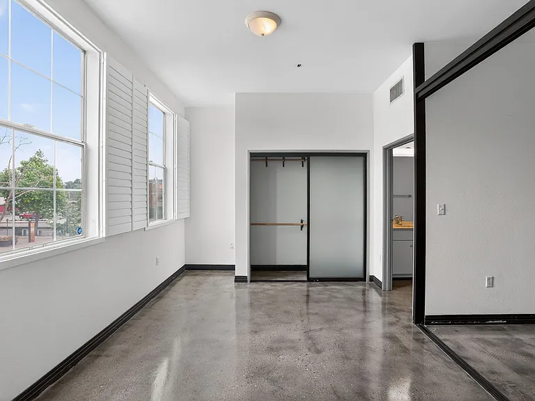 485 W Center Street Promenade — Photo 15