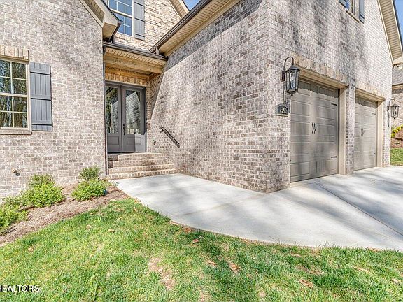 3rd image of 1540 Bronze Ln