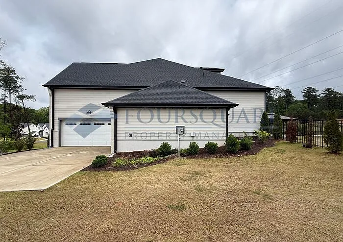 8156 Baronleigh Ln — Photo 4