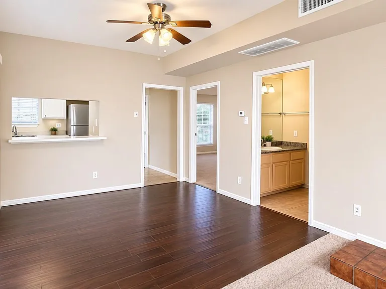 3100 Walnut Bend Ln #319 — Photo 2