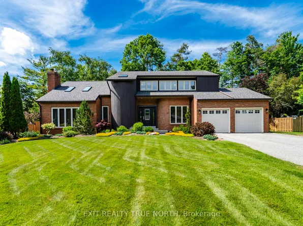 14 Rosewood Ave, Springwater, ON L9X 0P5