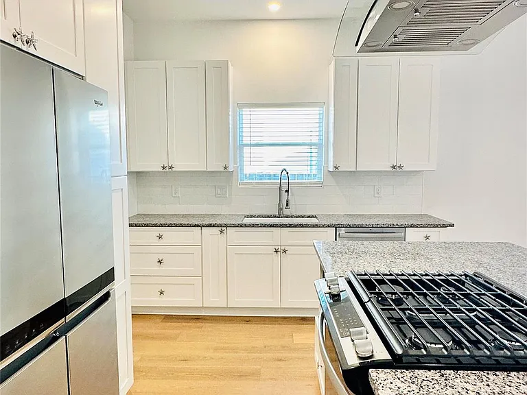 4808 Avenue S #A — Photo 4