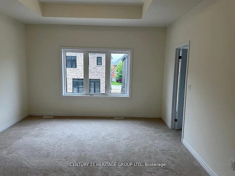 22 Blick Cres — Photo 14