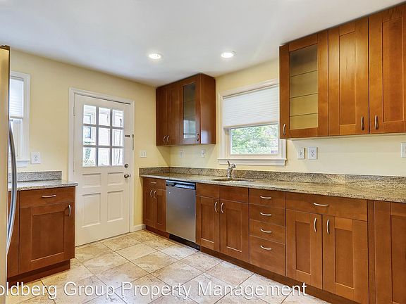 5th image of 9405 Corsica Dr