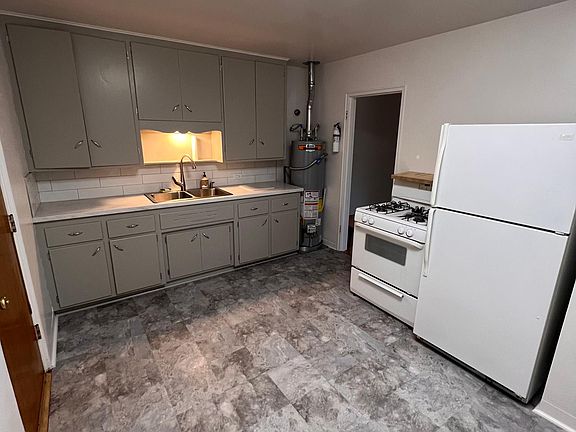 4th image of 4125 Mesa Verde Ave NE APT 1