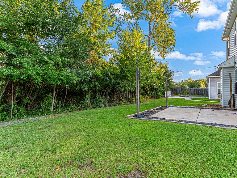 2240 Mannington Dr — Photo 5