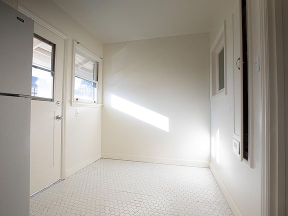 2nd image of 1206 Carmelita Ave #4