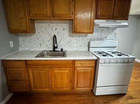 84 Dewitt Street - 3R