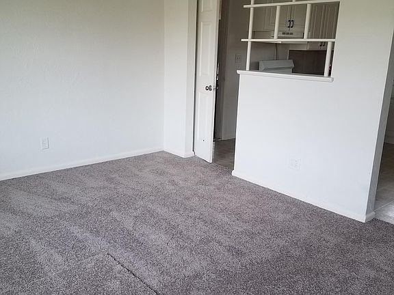 4th image of 5631 Inland Dr