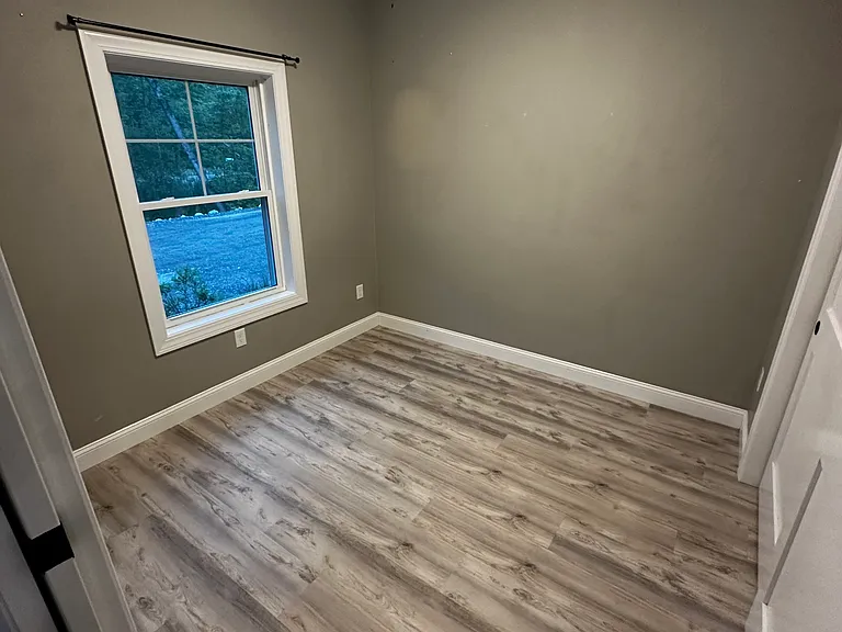 5 Emerald Dr #3B — Photo 2