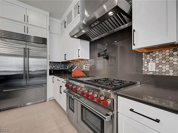 4th image of 137 Mirage View Dr