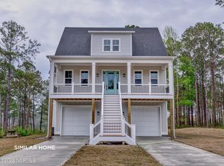 357 Chadwick Shores Dr, Sneads Ferry, NC 28460