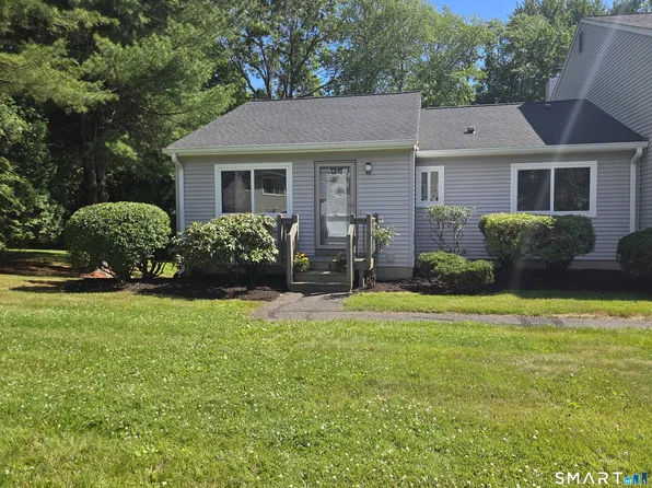 48 Chelsea Lane #48, East Granby, CT 06026