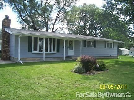 1st image of 410 Saunders Ave