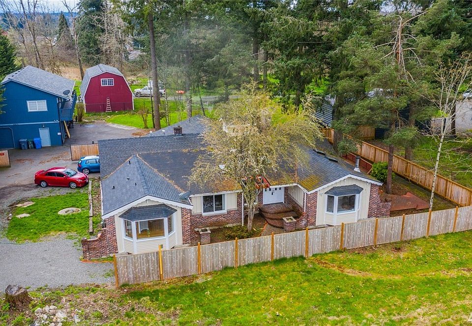 1st image of 808 128th St E