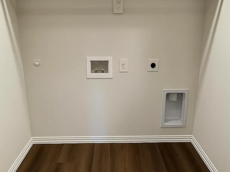 414 E Munson St — Photo 10