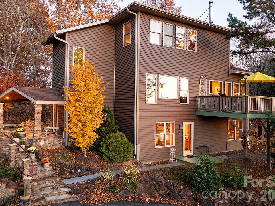 1st image of 105 Avondale Heights Rd