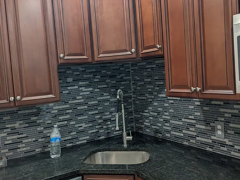 518 N State St #1 — Photo 8