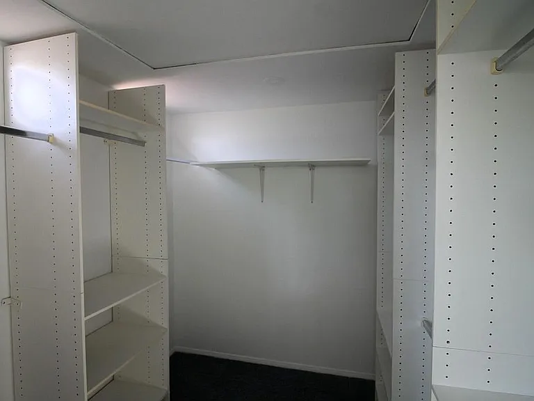 1048 Sidonia St #1048 — Photo 8