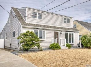 101 Bayview Ave, Babylon, NY 11702