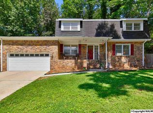 11209 Mountaincrest Dr SE, Huntsville, AL 35803