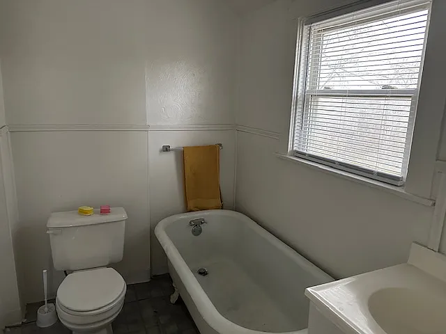 3943-3947 Riley Ave — Photo 5