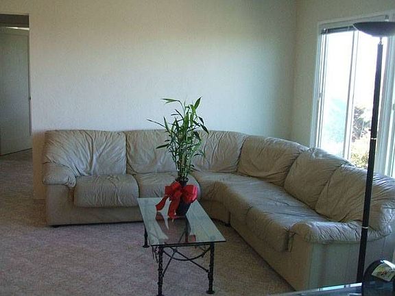 2nd image of 16069 Gramercy Dr