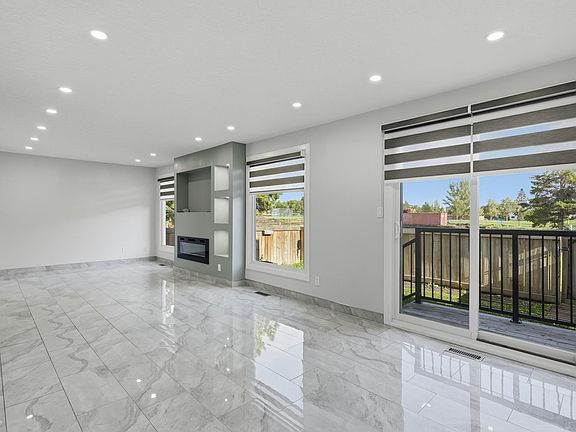 4th image of 419 Dunluce Rd NW