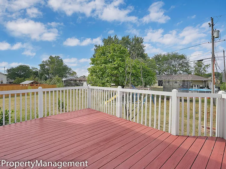 3056 Melville St — Photo 22