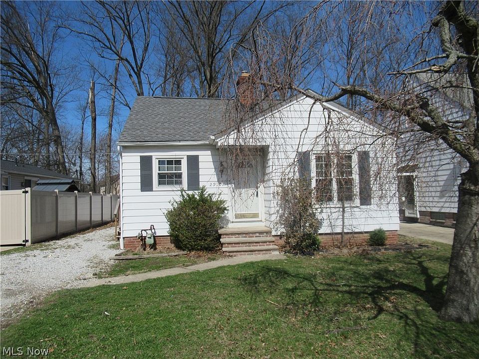 1st image of 29107 Fuller Ave