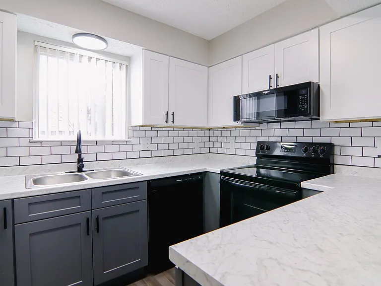 The Eclipse Apartment Homes — Photo 27