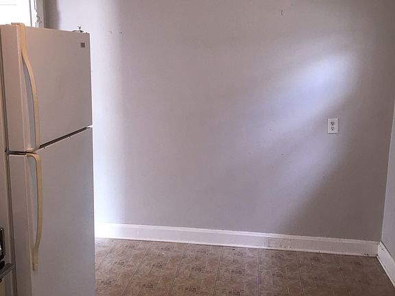 5th image of 40 Echols Dr #A