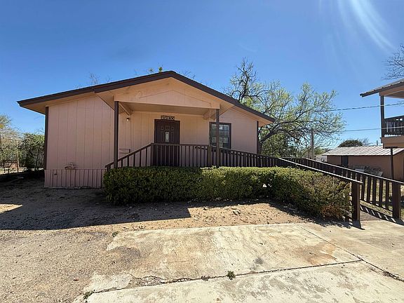 5th image of 305 W Viesca St