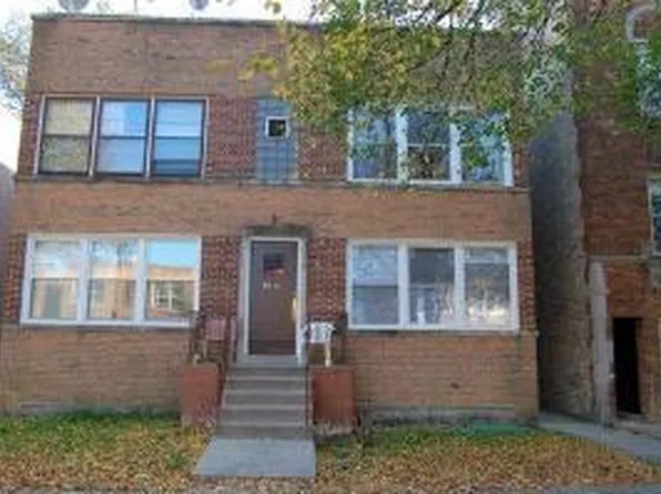 4931 Hull St APT 2W, Skokie, IL 60077