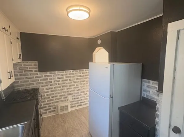 122 Callender Ave, East Peoria, IL 61611